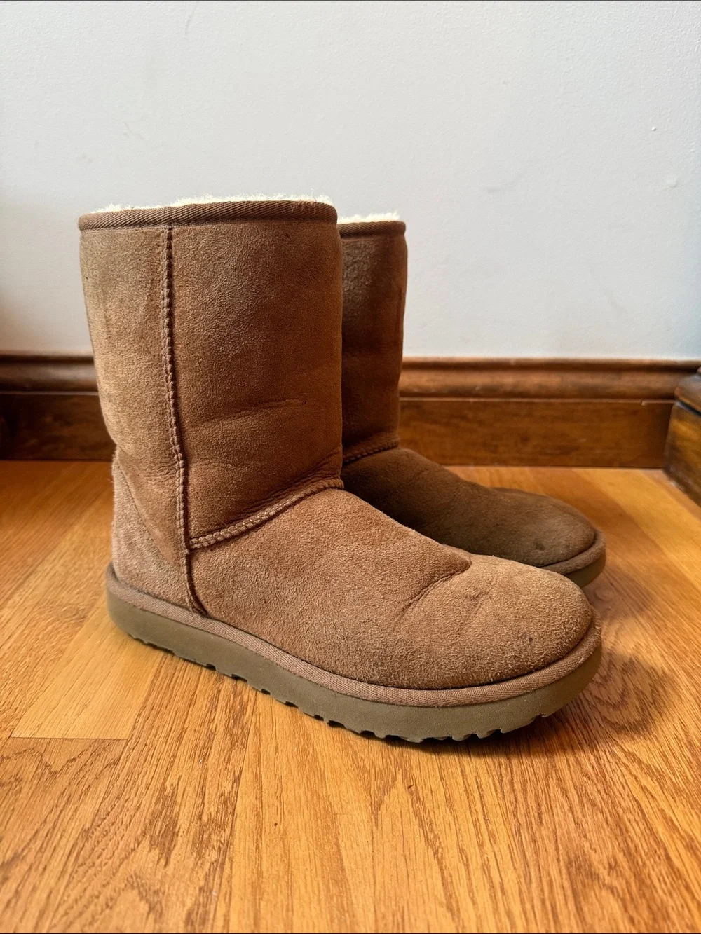 UGG women’s classic